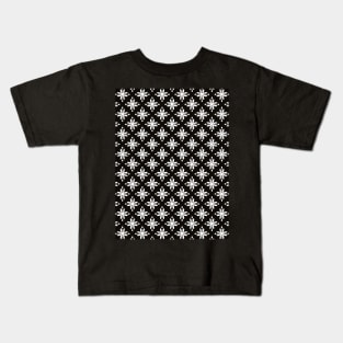 Black and white pattern of star-like flower Kids T-Shirt